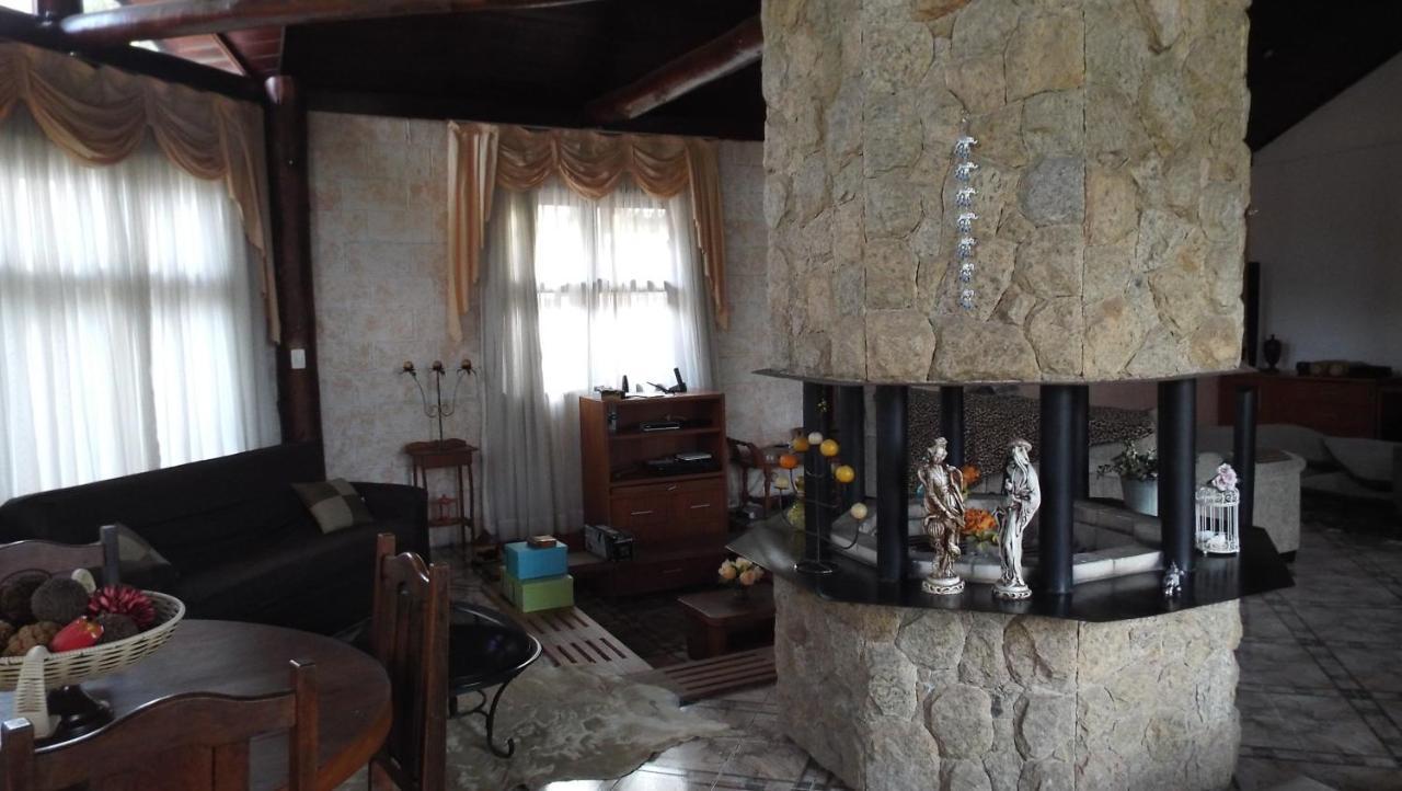Pousada Sitieto Voitov Aluminio Esterno foto